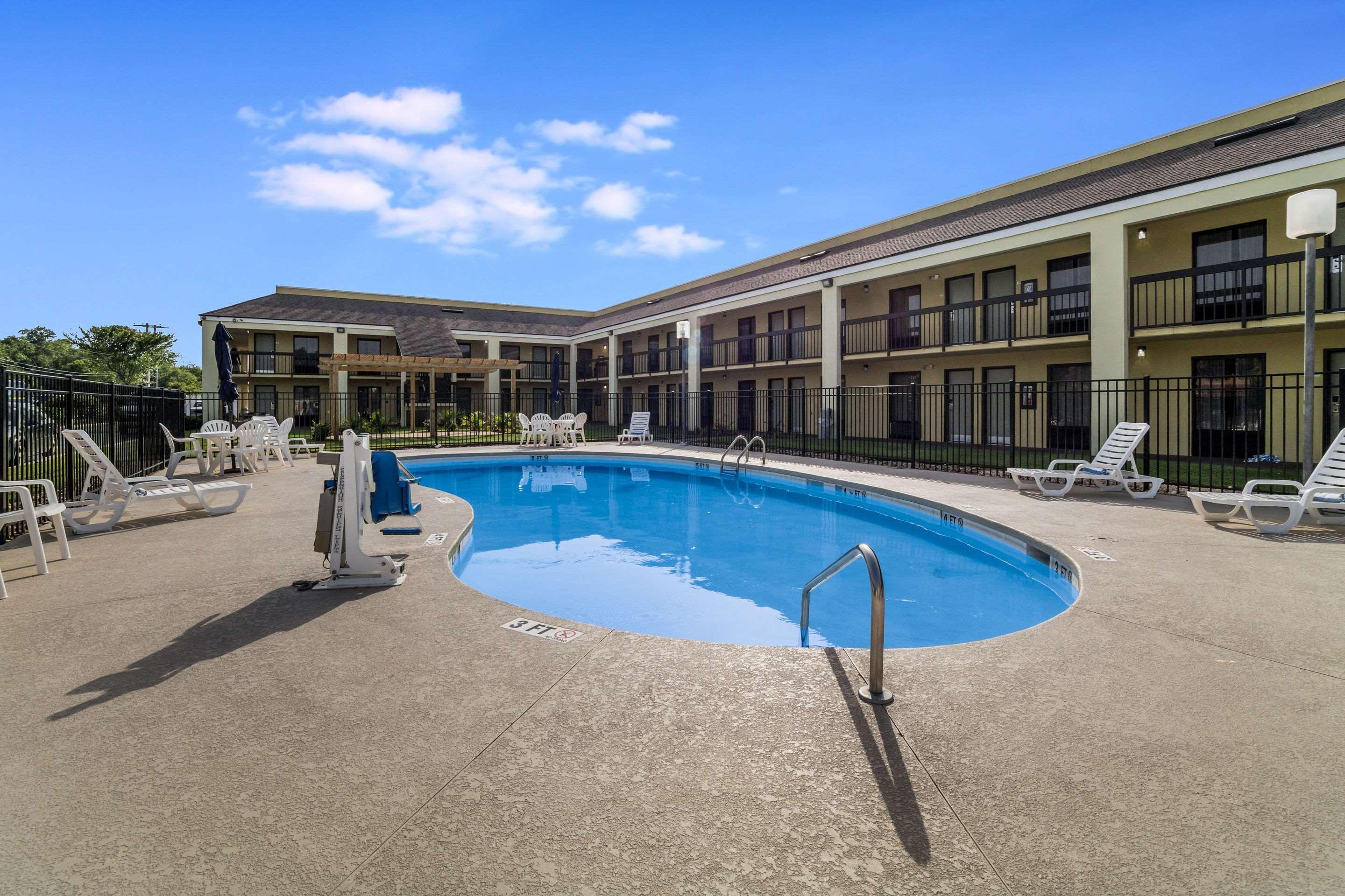 Quality Inn Coliseum North Charleston Kültér fotó